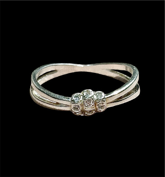 ANILLO DOBLE UNIÓN TRES CÍRCULO ZIRCONÍA